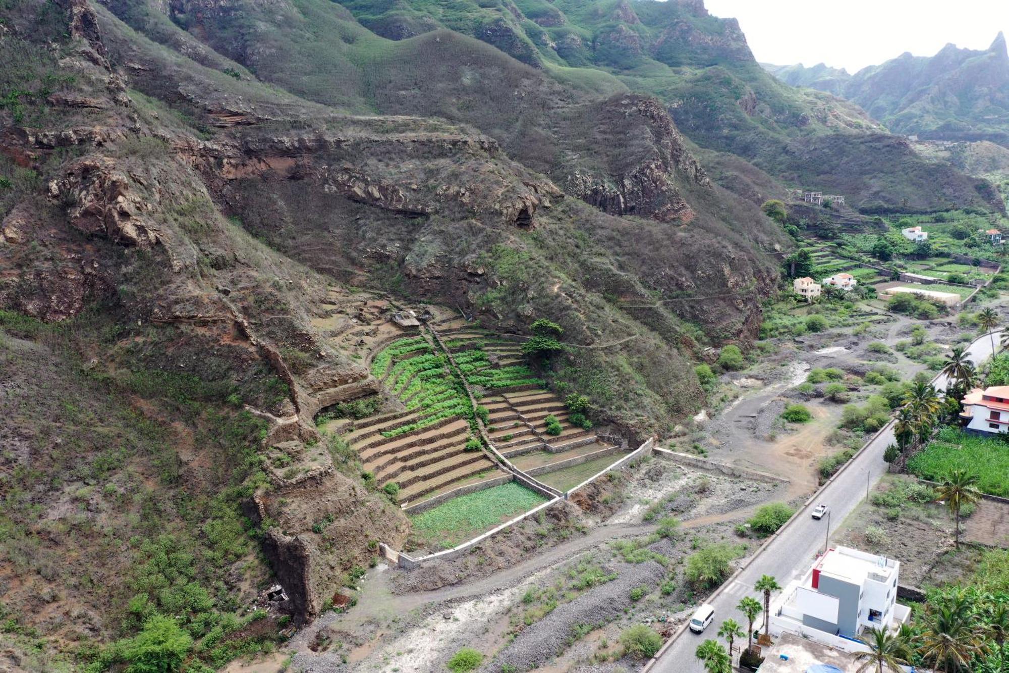 Fadias Quartos - Rooms Ribeira Grande 外观 照片